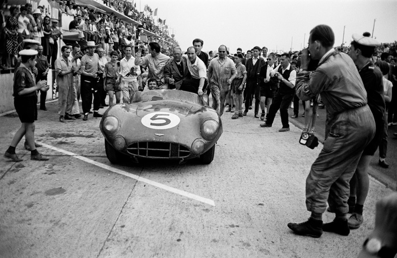 Aston Martin Victory, Shelby, Moss and David Brown, Le Mans, 1959 Jesse Alexander ©Jesse Alexander / Chris Beetles Fine Photographs 